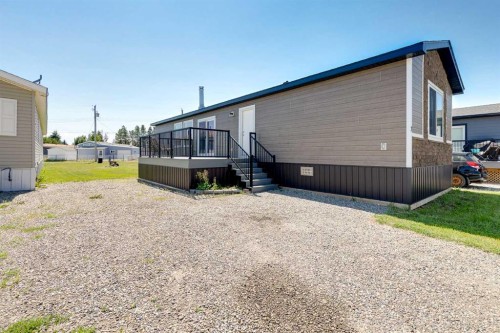 7 Trochu Avenue, Trochu, AB - Outdoor With Exterior