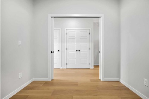 209 Bridgeport Gate North, Chestermere, AB - Indoor Photo Showing Other Room