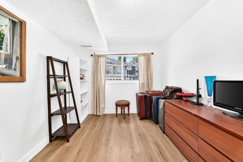 619 Country Village Cape Ne, Calgary, AB - Indoor Photo Showing Other Room