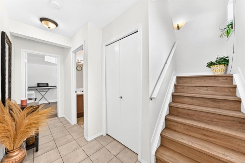 619 Country Village Cape Ne, Calgary, AB - Indoor Photo Showing Other Room