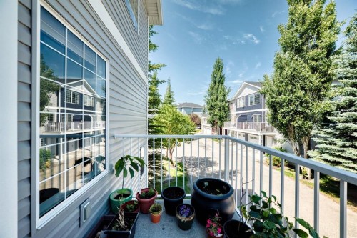 619 Country Village Cape Ne, Calgary, AB - Outdoor