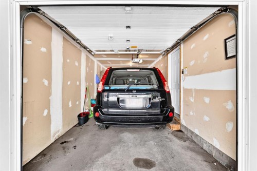619 Country Village Cape Ne, Calgary, AB - Indoor Photo Showing Garage