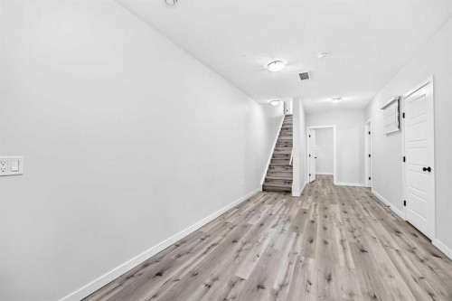 113 Midtown Close Sw, Airdrie, AB - Indoor Photo Showing Other Room