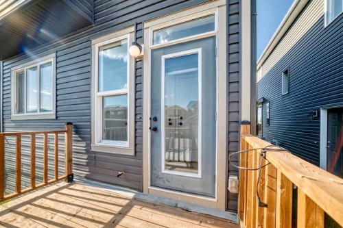 113 Midtown Close Sw, Airdrie, AB - Outdoor