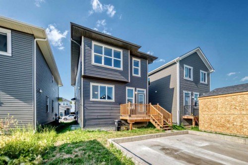 113 Midtown Close Sw, Airdrie, AB - Outdoor