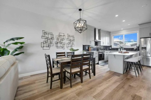 244 Belmont Boulevard Sw, Calgary, AB - Indoor Photo Showing Dining Room
