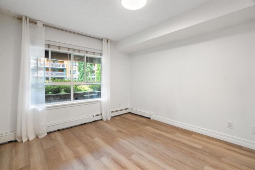 120-25 Richard Place Sw, Calgary, AB - Indoor Photo Showing Other Room