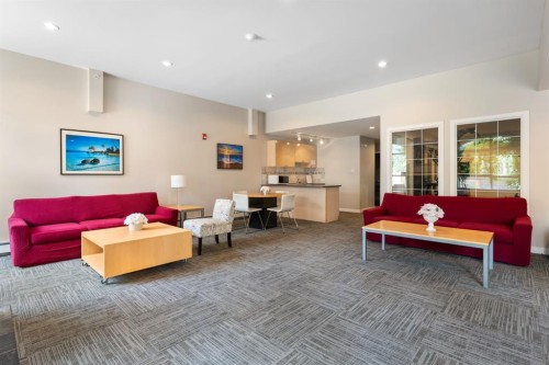 120-25 Richard Place Sw, Calgary, AB - Indoor Photo Showing Living Room