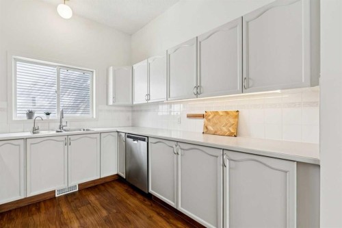 98 River Rock Way Se, Calgary, AB - Indoor Photo Showing Kitchen