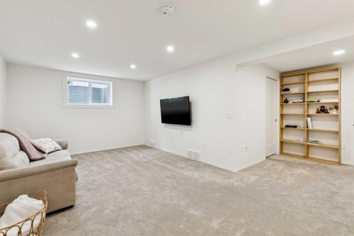 98 River Rock Way Se, Calgary, AB - Indoor