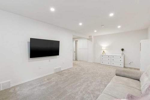 98 River Rock Way Se, Calgary, AB - Indoor