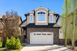 106 Cranarch Landing SE Calgary, AB T3M 0Z7