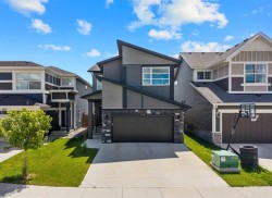 119 Howse Hill NE Calgary, AB T3P 1P3