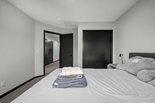 119 Howse Hill Ne, Calgary, AB - Indoor Photo Showing Bedroom