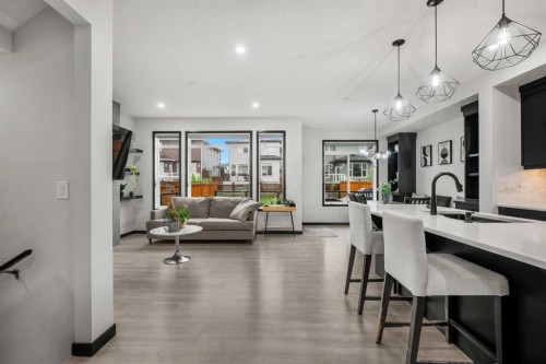 119 Howse Hill Ne, Calgary, AB - Indoor