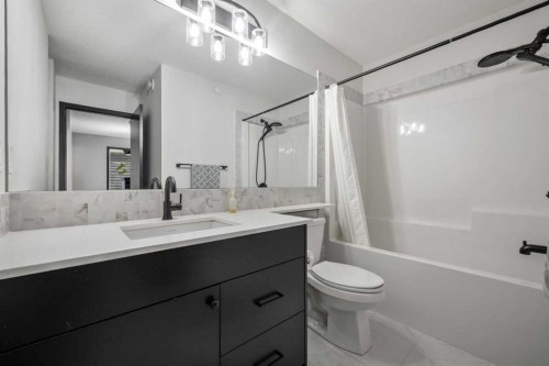 119 Howse Hill Ne, Calgary, AB - Indoor Photo Showing Bathroom