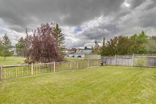23 Sierra Nevada Close Sw, Calgary, AB - Outdoor