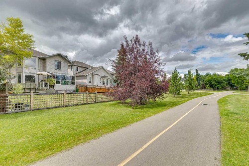 23 Sierra Nevada Close Sw, Calgary, AB - Outdoor
