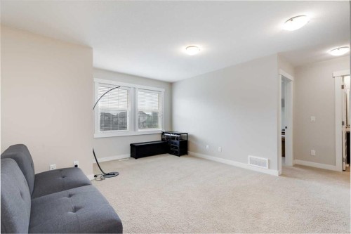 1701-1086 Williamstown Boulevard Nw, Airdrie, AB - Indoor