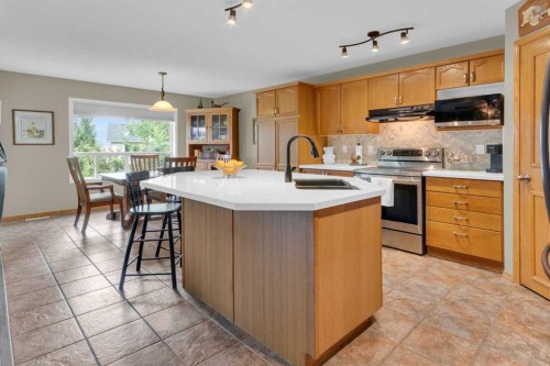 264 Tuscany Ridge View Nw, Calgary, AB - Indoor Photo Showing Kitchen With Double Sink