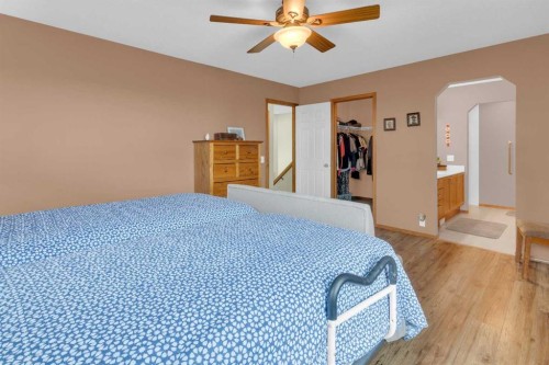 264 Tuscany Ridge View Nw, Calgary, AB - Indoor Photo Showing Bedroom