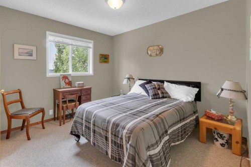 264 Tuscany Ridge View Nw, Calgary, AB - Indoor Photo Showing Bedroom