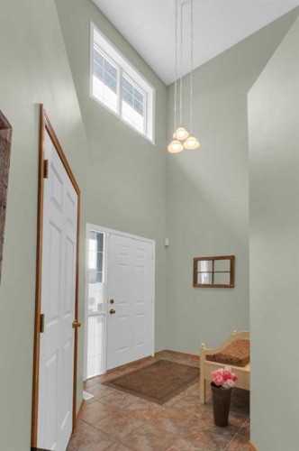 264 Tuscany Ridge View Nw, Calgary, AB - Indoor Photo Showing Other Room