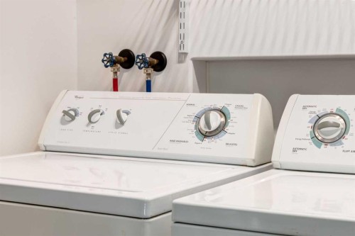 4503 75 Street Nw, Calgary, AB - Indoor Photo Showing Laundry Room
