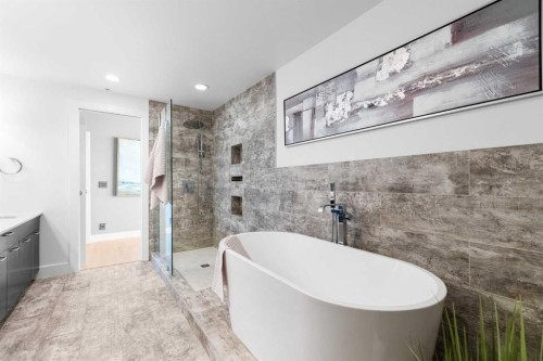 3001-433 11 Avenue Se, Calgary, AB - Indoor Photo Showing Bathroom