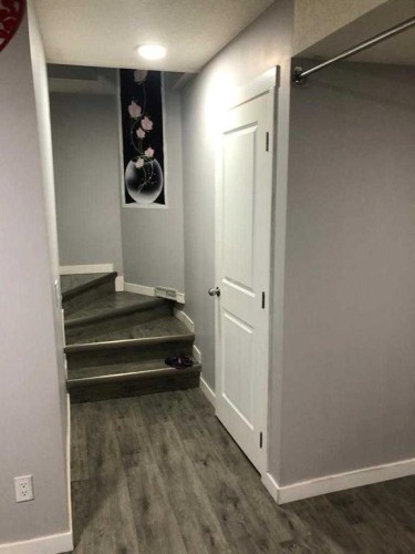 50 Tarawood Lane Ne, Calgary, AB - Indoor Photo Showing Other Room