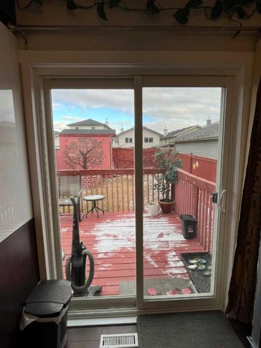 50 Tarawood Lane Ne, Calgary, AB - Indoor Photo Showing Other Room