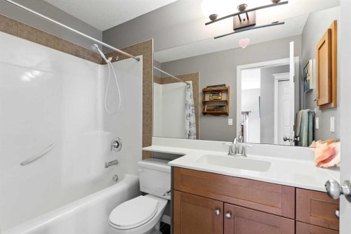22 Westfall Drive, Okotoks, AB - Indoor Photo Showing Bathroom