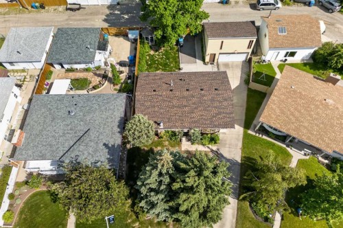 135 Huntcroft Way Ne, Calgary, AB - Outdoor