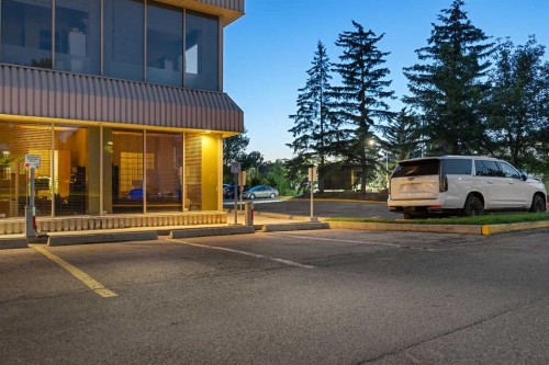 204-4603 Varsity Drive Nw, Calgary, AB 