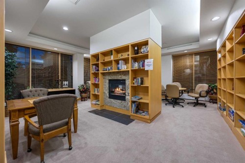 204-4603 Varsity Drive Nw, Calgary, AB 