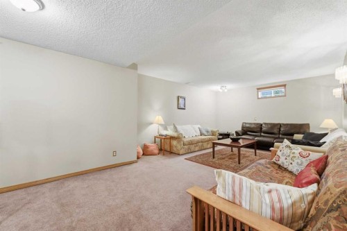 71 Woodpark Close Sw, Calgary, AB - Indoor