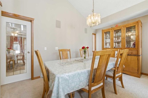 71 Woodpark Close Sw, Calgary, AB - Indoor Photo Showing Dining Room