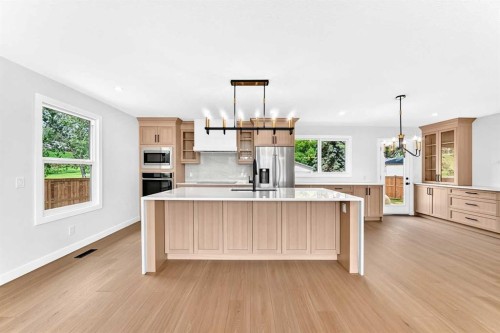 1204 Lake Sylvan Drive Se, Calgary, AB - Indoor Photo Showing Kitchen