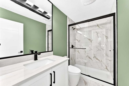 1204 Lake Sylvan Drive Se, Calgary, AB - Indoor Photo Showing Bathroom