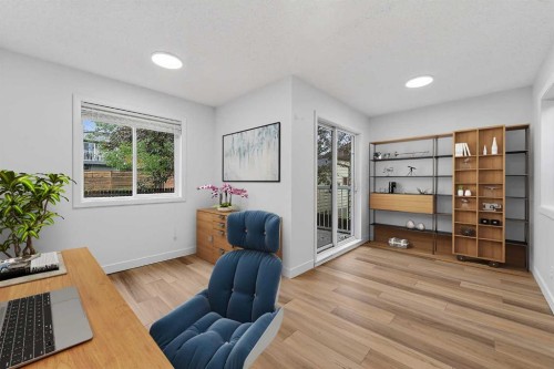 1091 Berkley Drive Nw, Calgary, AB - Indoor Photo Showing Other Room
