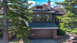 1091 Berkley Drive NW Calgary, AB T3K 1S6