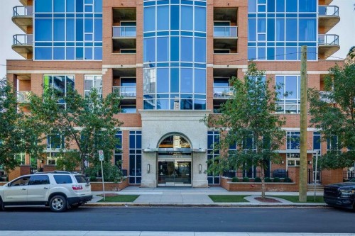 206-817 15 Avenue Sw, Calgary, AB - Outdoor With Balcony With Facade