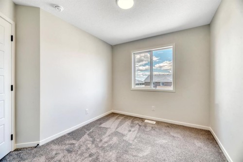 28 Mitchell Way Nw, Calgary, AB 