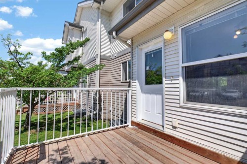 118 Royal Birch Villas Nw, Calgary, AB - Outdoor With Deck Patio Veranda With Exterior