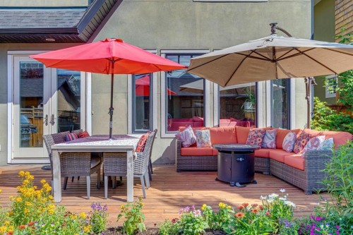 2033 Bowness Road Nw, Calgary, AB - Outdoor With Deck Patio Veranda