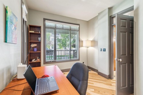 2033 Bowness Road Nw, Calgary, AB - Indoor Photo Showing Office