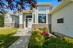 215 Rocky Ridge Villas NW Calgary, AB T3G 4R2