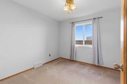 58 Mountain Park Drive Se, Calgary, AB - Indoor Photo Showing Other Room