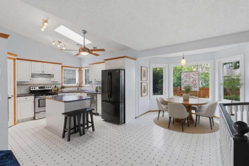 58 Mountain Park Drive Se, Calgary, AB - Indoor