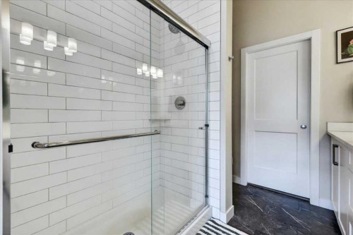 1066 Creekside Boulevard Sw, Calgary, AB - Indoor Photo Showing Bathroom